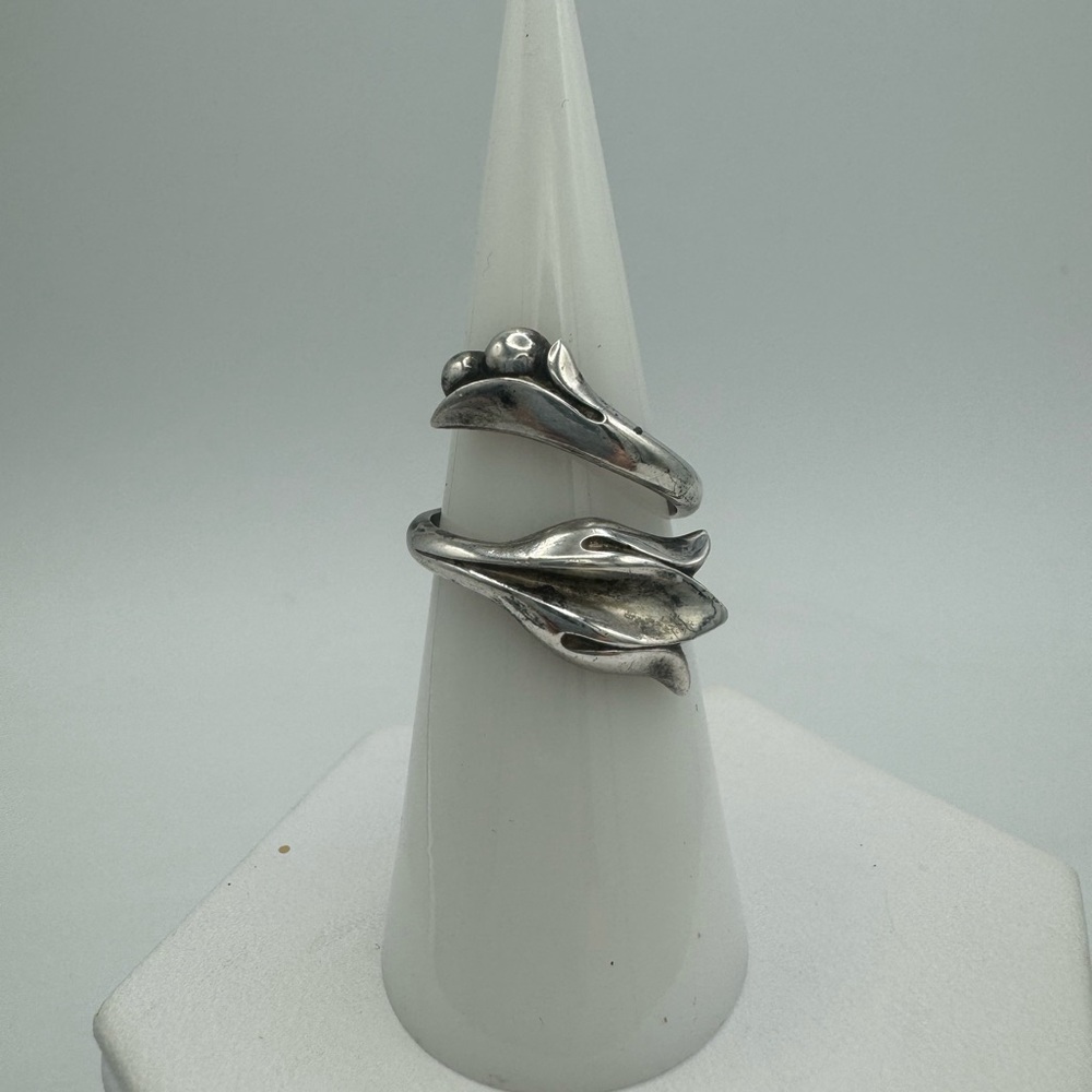 Avon Tulip Sterling Silver Adjustable Bypass Ring